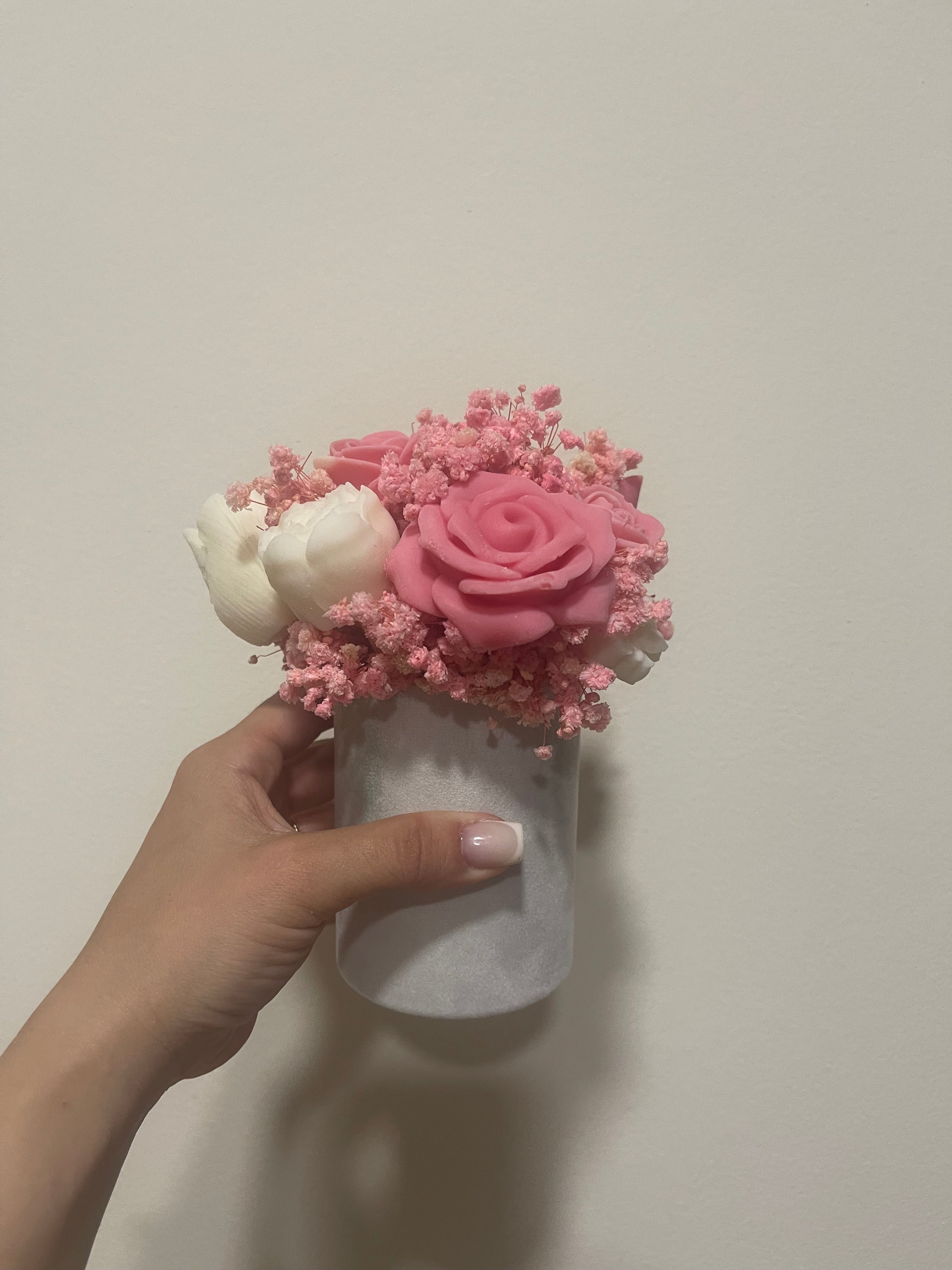 Small candle flower bouquet