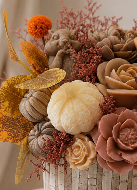 Limited Edition Vanilla Cinnamon Candle Bouquet. 🍂🤎