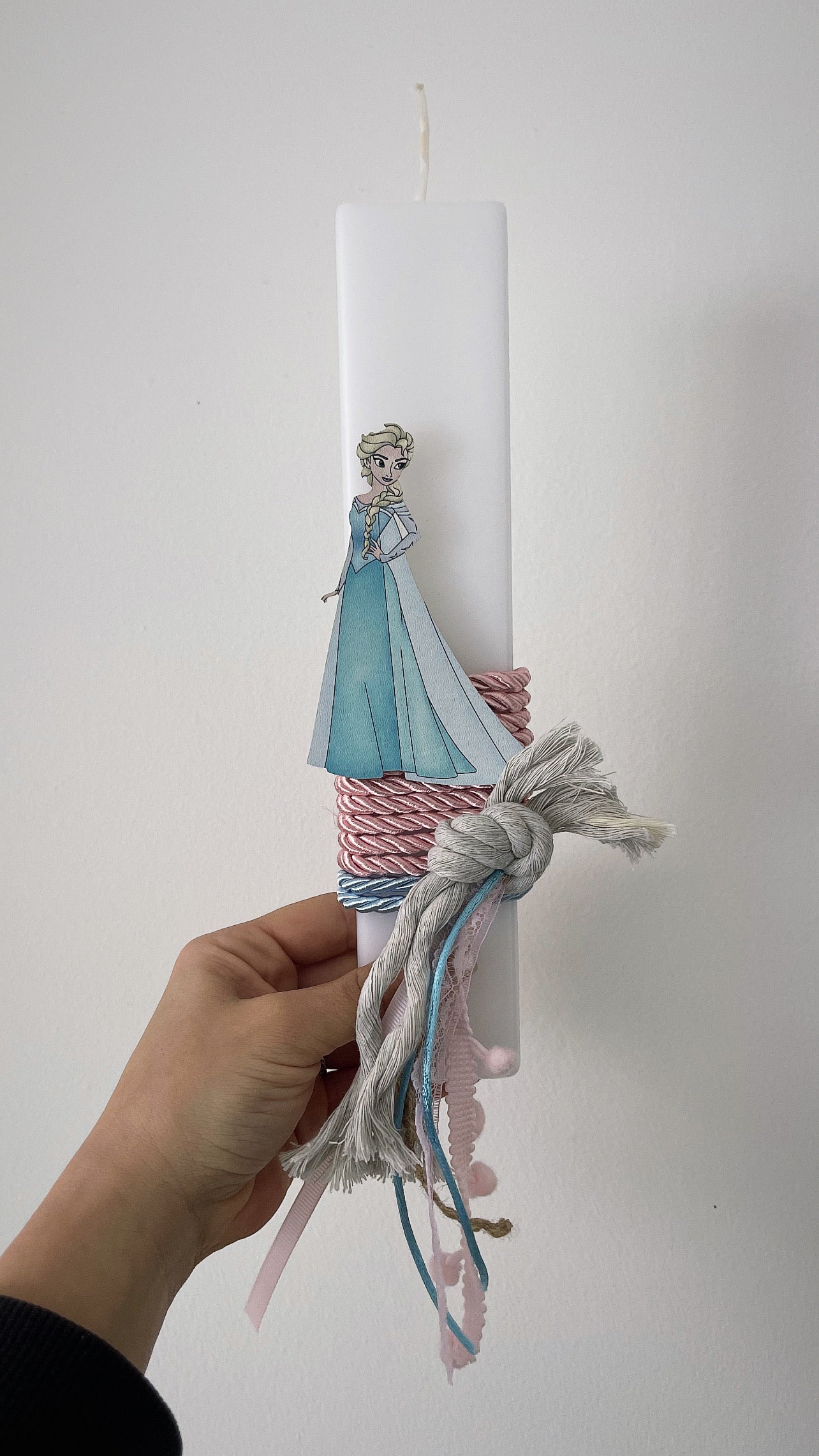 Frozen Easter Candle