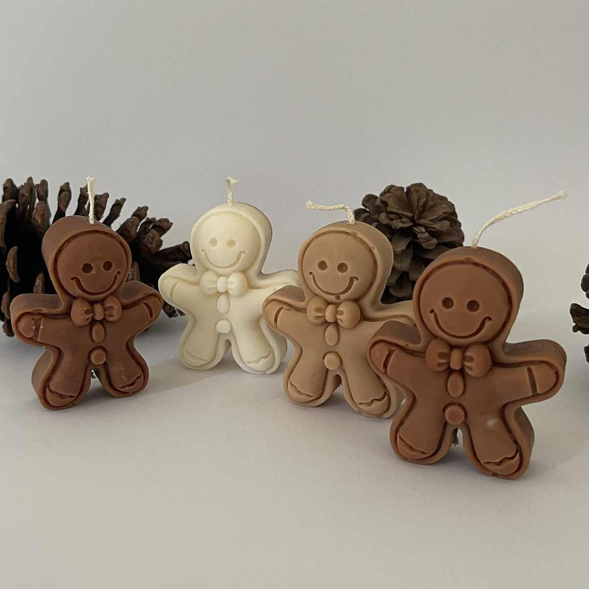 Gingerbread Pillar Candle